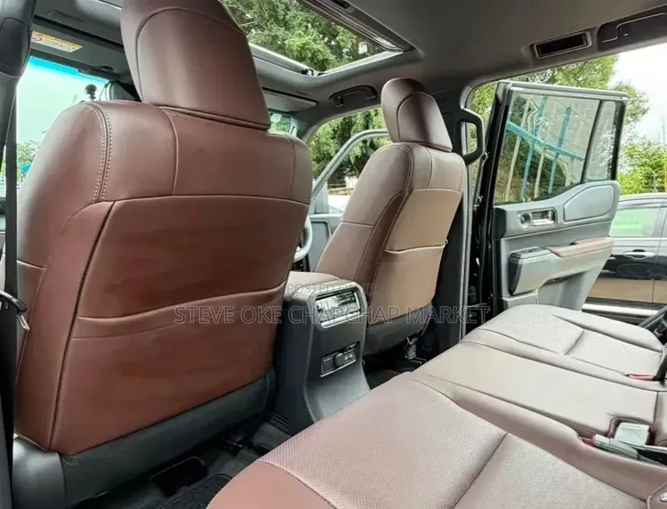 Toyota Land Cruiser Prado 2024 Black