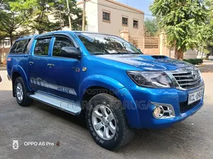 Toyota Hilux 2010 Blue