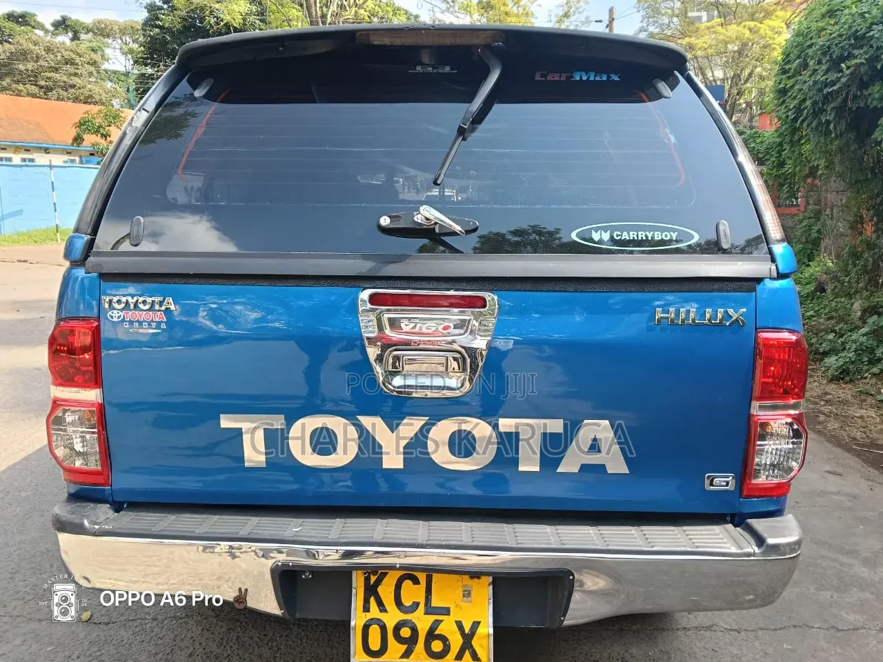 Toyota Hilux 2010 Blue