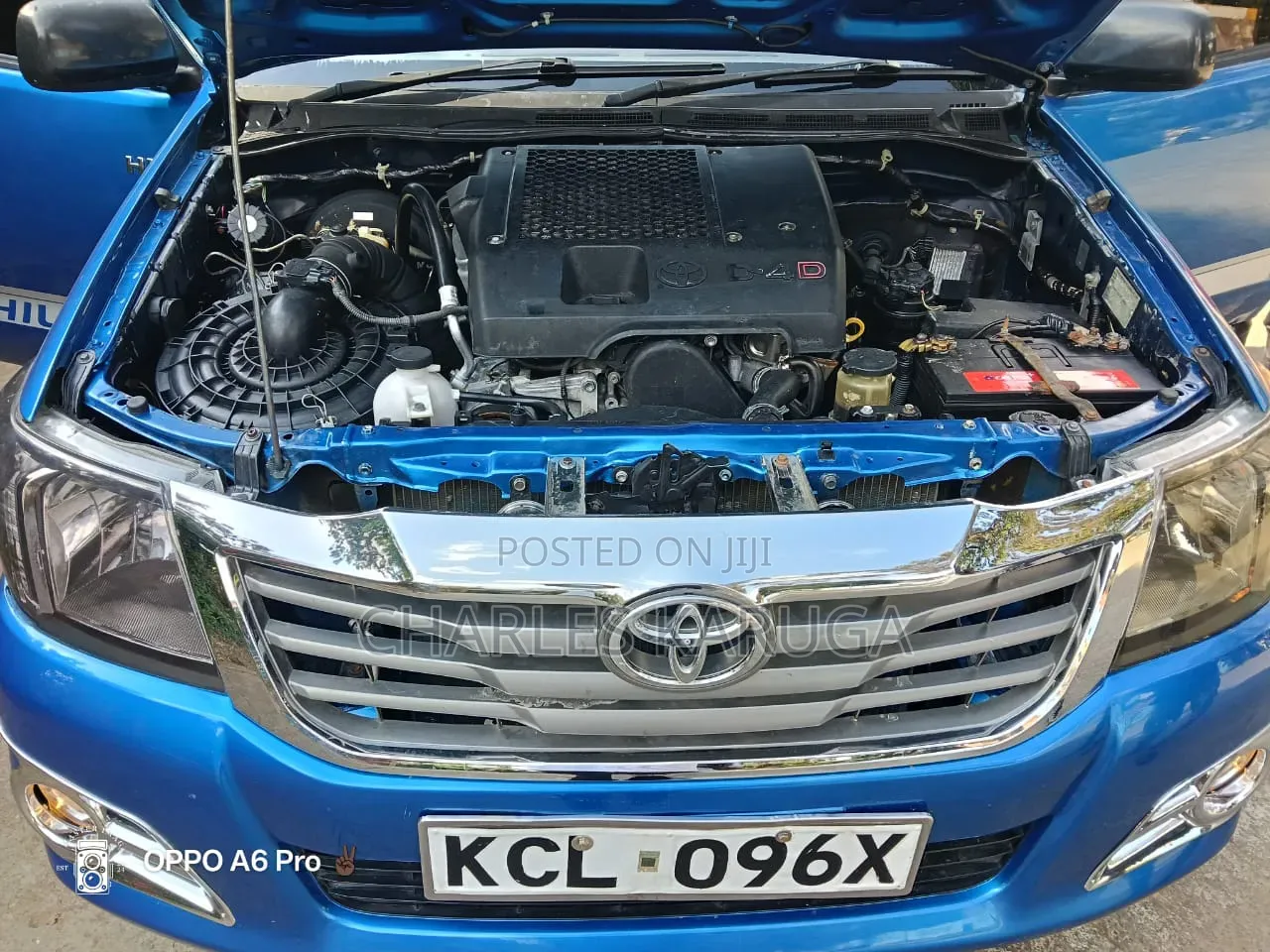 Toyota Hilux 2010 Blue