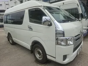 Toyota HiAce 2018 White
