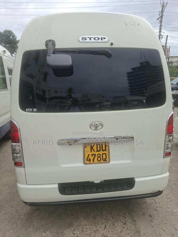 Toyota HiAce 2018 White - thumbnail 6