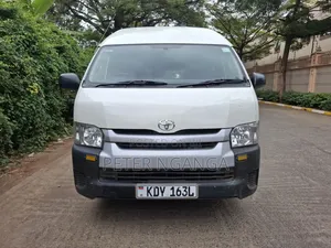 Toyota HiAce 2016 White