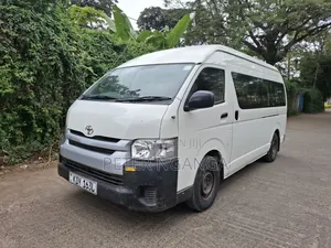 Toyota HiAce 2016 White
