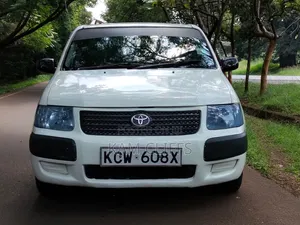 Toyota Succeed 2012 White