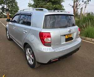 Toyota IST 2009 Silver