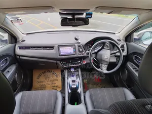 Honda Vezel 2017 White