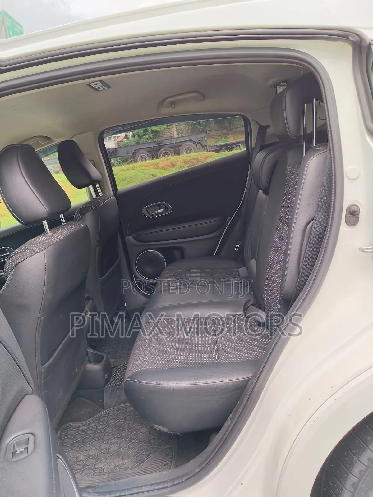 Honda Vezel 2017 White