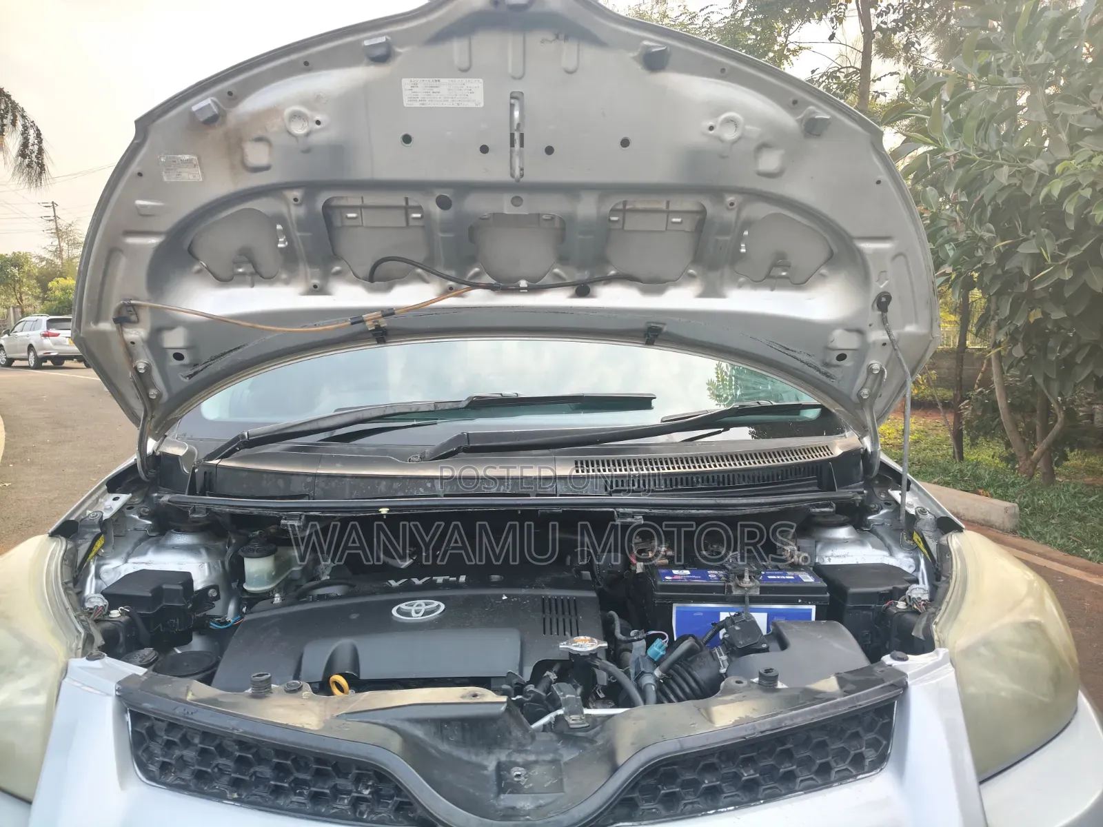 Toyota IST 2009 Silver