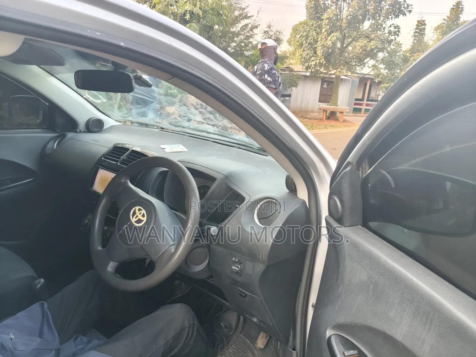 Toyota IST 2009 Silver