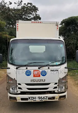 Isuzu NLR 2023