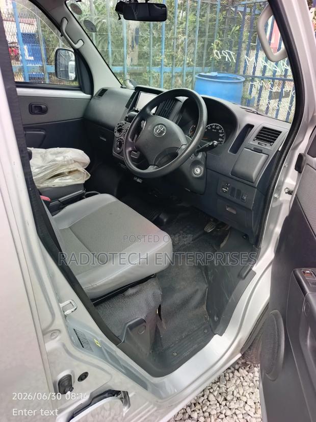 Toyota TownAce 2019 Silver - thumbnail 9