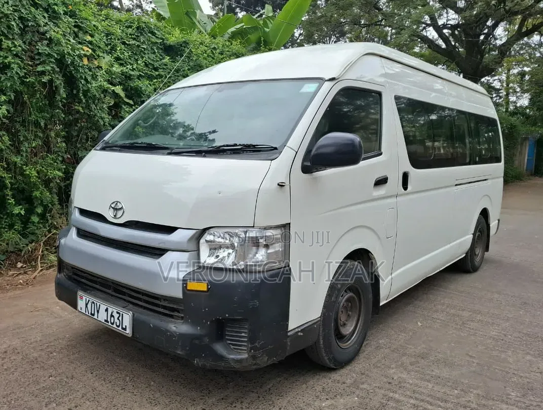 Toyota HiAce 2016 White