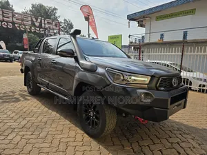 Toyota Hilux Revo Double Cab Deisel 2.8 AWD 2020 Gray