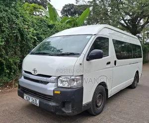Toyota HiAce 2016 White
