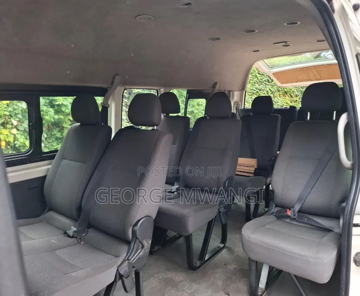 Toyota HiAce 2016 White