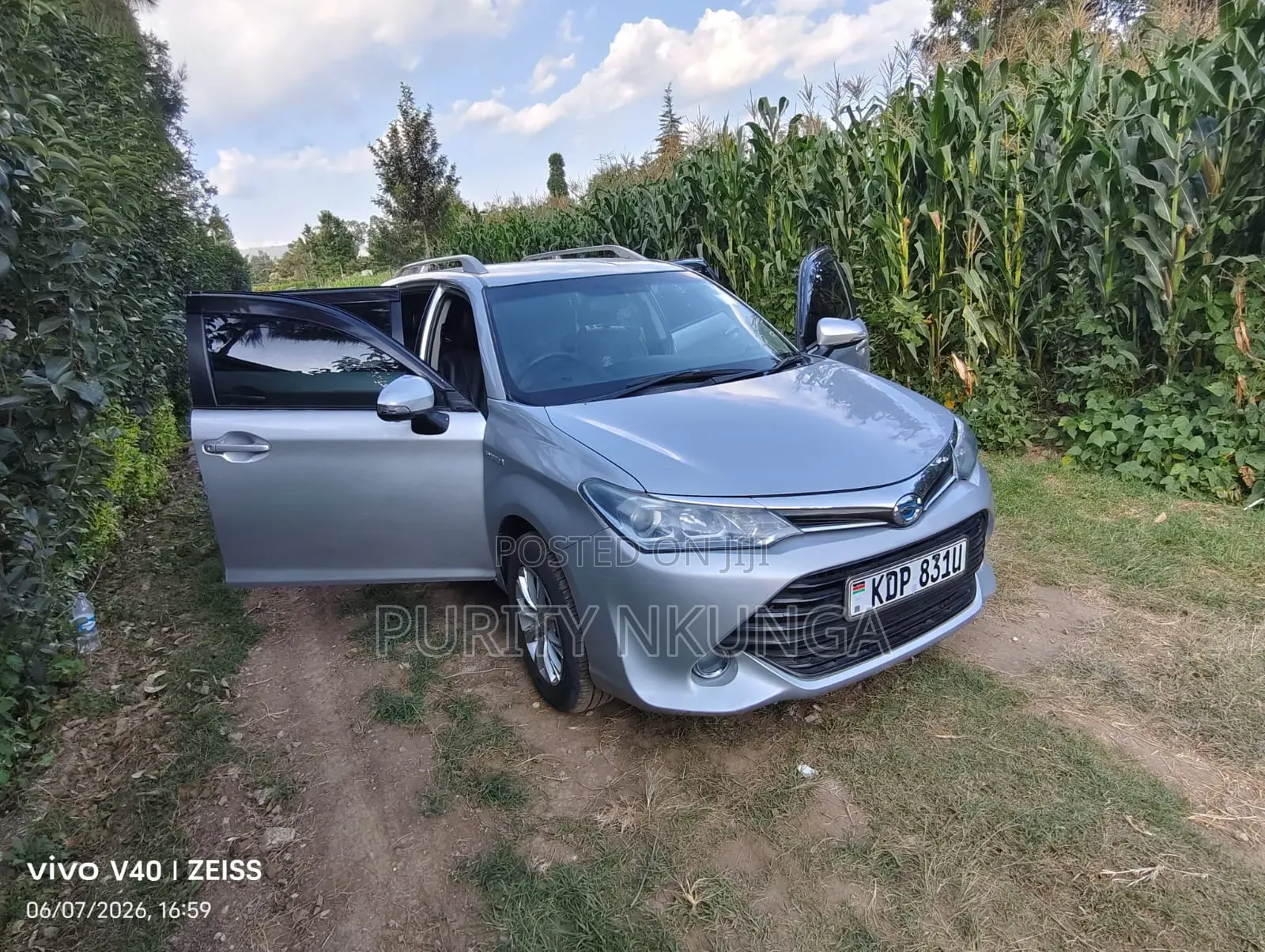 Toyota Corolla Fielder 2019 Silver
