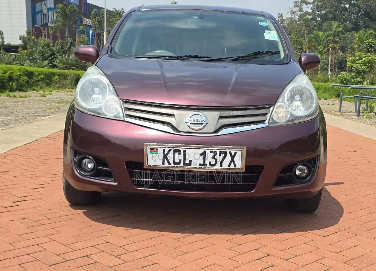 Nissan Note 2011 Burgundy