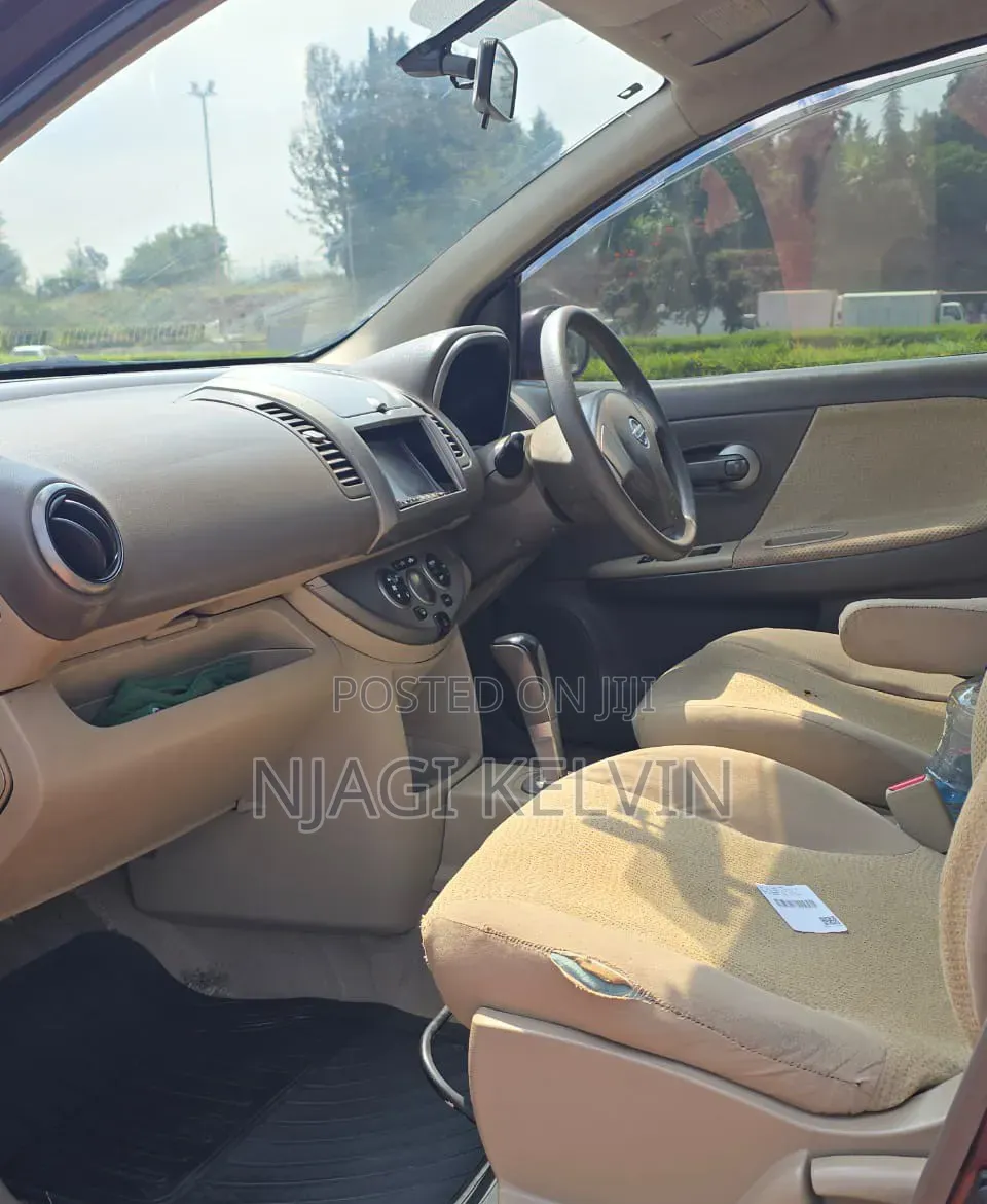 Nissan Note 2011 Burgundy