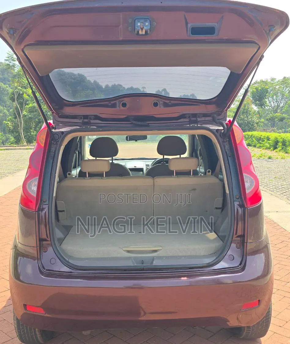 Nissan Note 2011 Burgundy