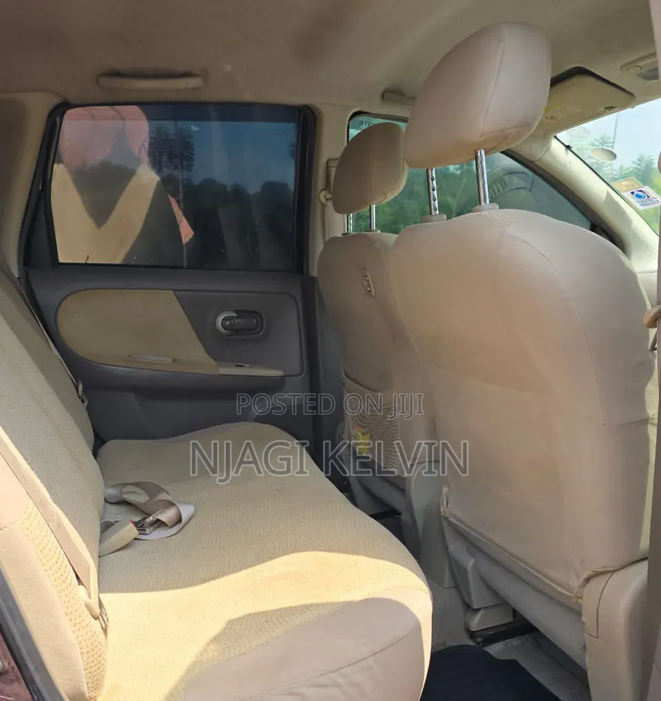 Nissan Note 2011 Burgundy