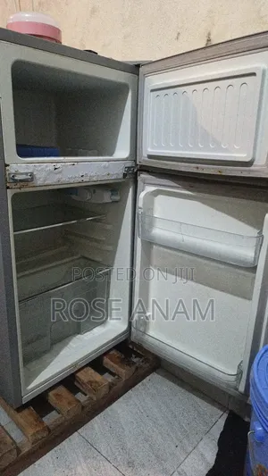 Ramtons Rf/222 90l Double Door Fridge