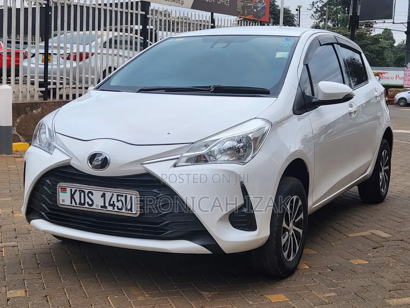 Toyota Vitz 2018 White