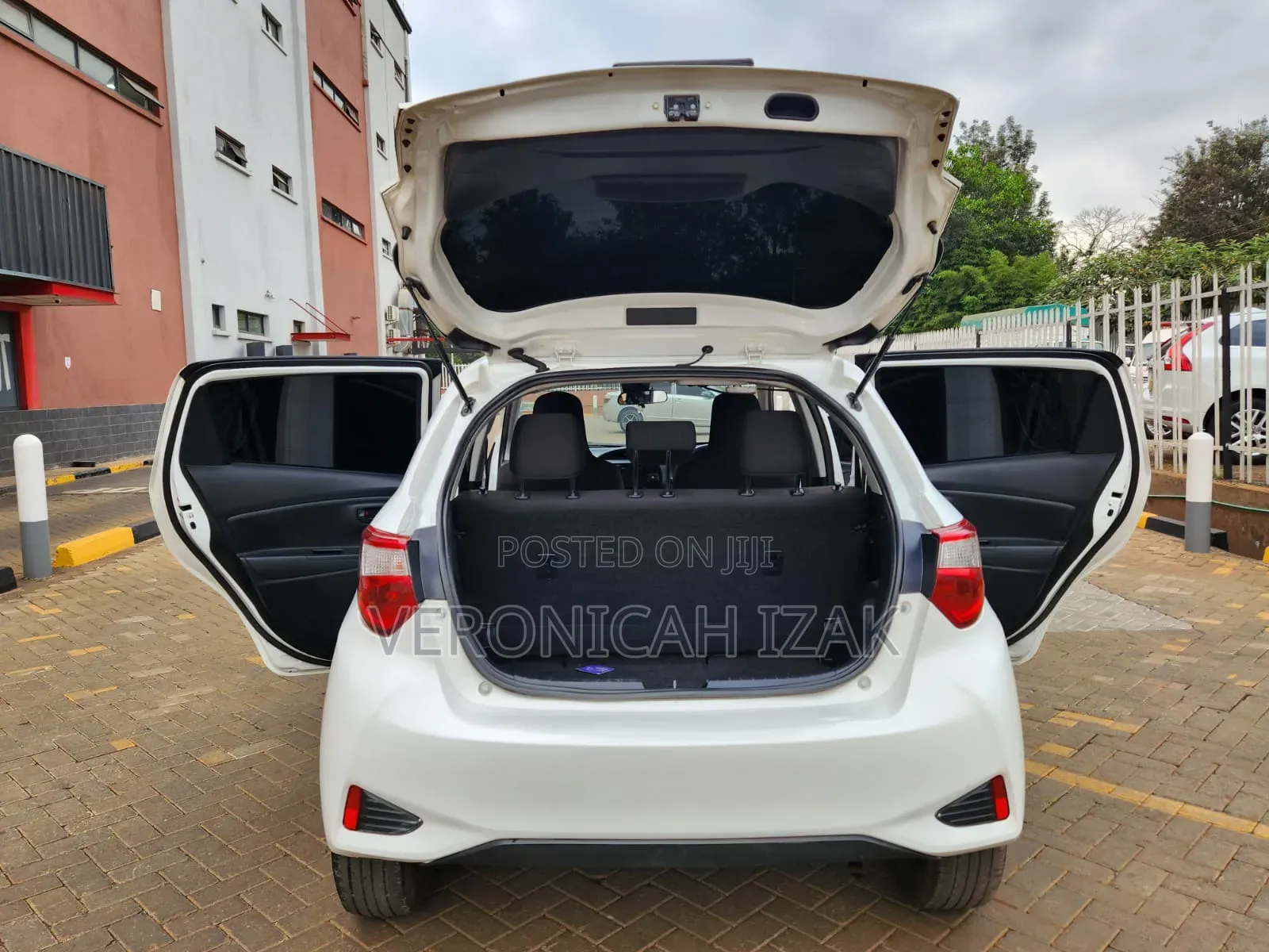 Toyota Vitz 2018 White