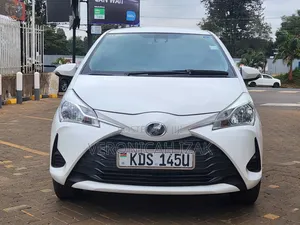 Toyota Vitz 2018 White