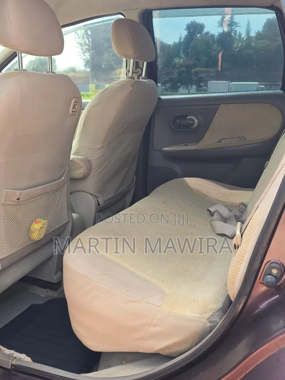 Nissan Note 2011 Maroon
