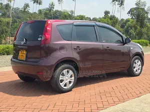 Nissan Note 2011 Maroon