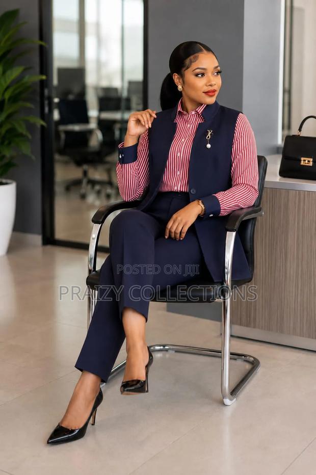 3-Piece Tailored to Fit Ladies' Trouser Suit - thumbnail 4