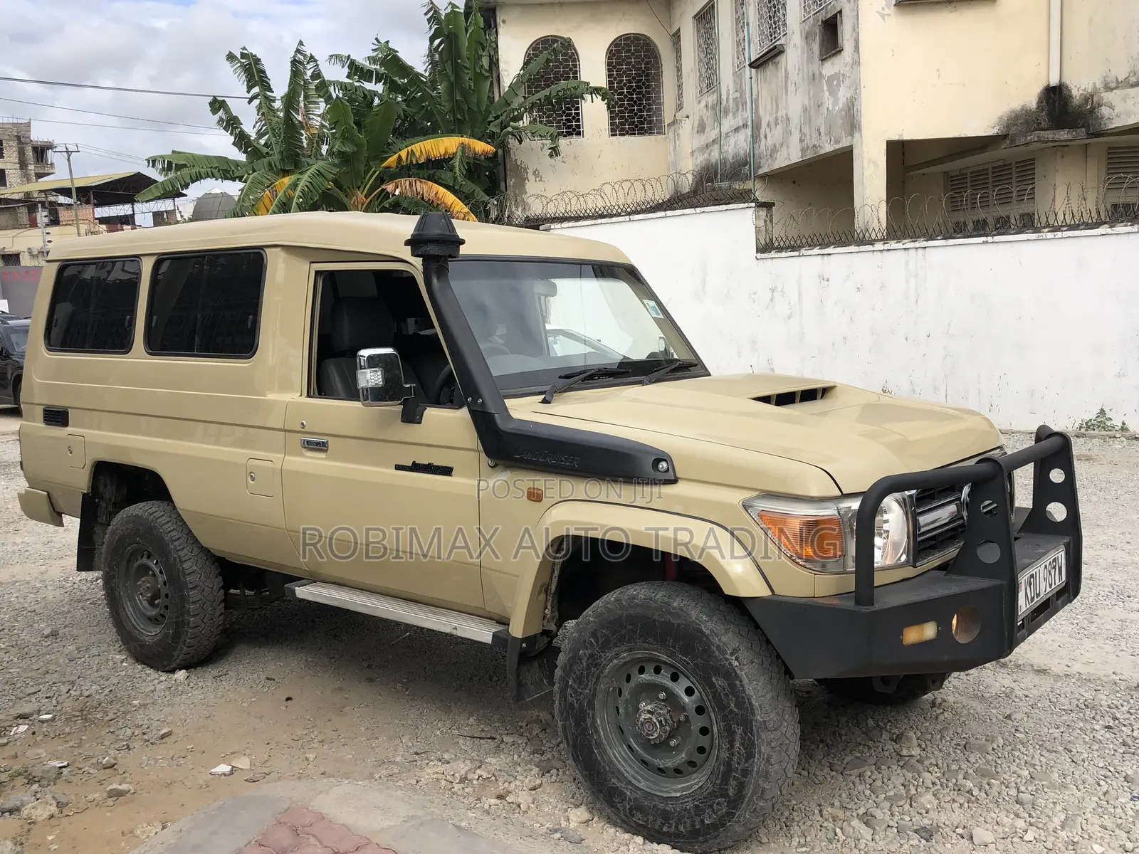 Toyota Land Cruiser 2018 Beige