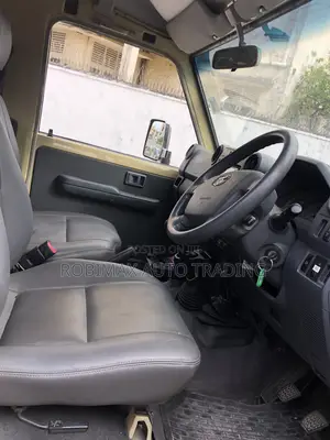 Toyota Land Cruiser 2018 Beige