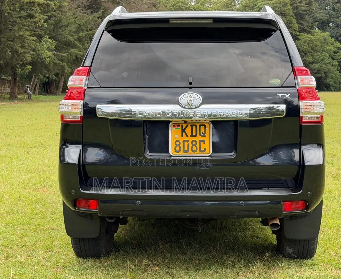 Toyota Land Cruiser Prado 2016 Black