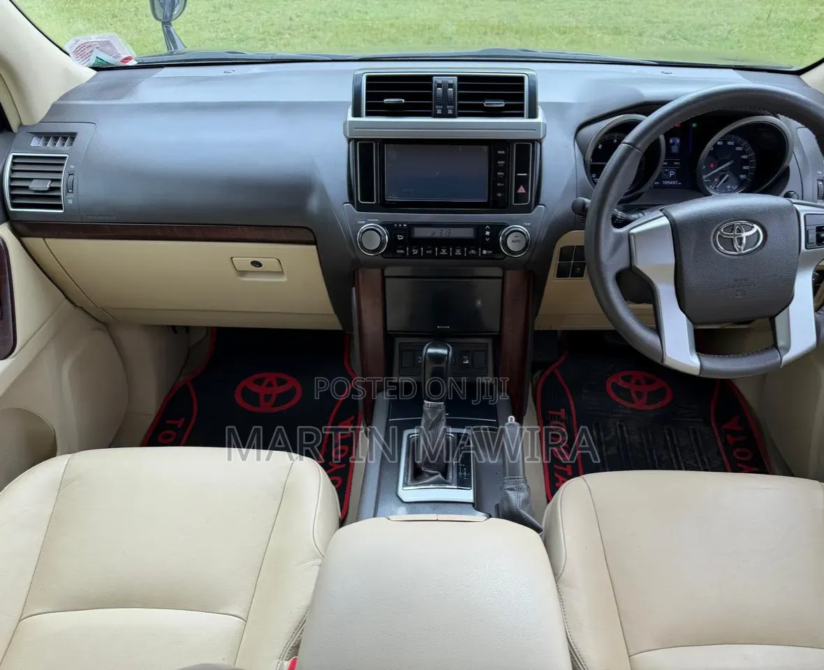 Toyota Land Cruiser Prado 2016 Black