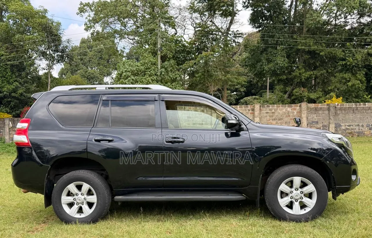 Toyota Land Cruiser Prado 2016 Black