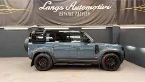 Land Rover Defender 2020 Blue