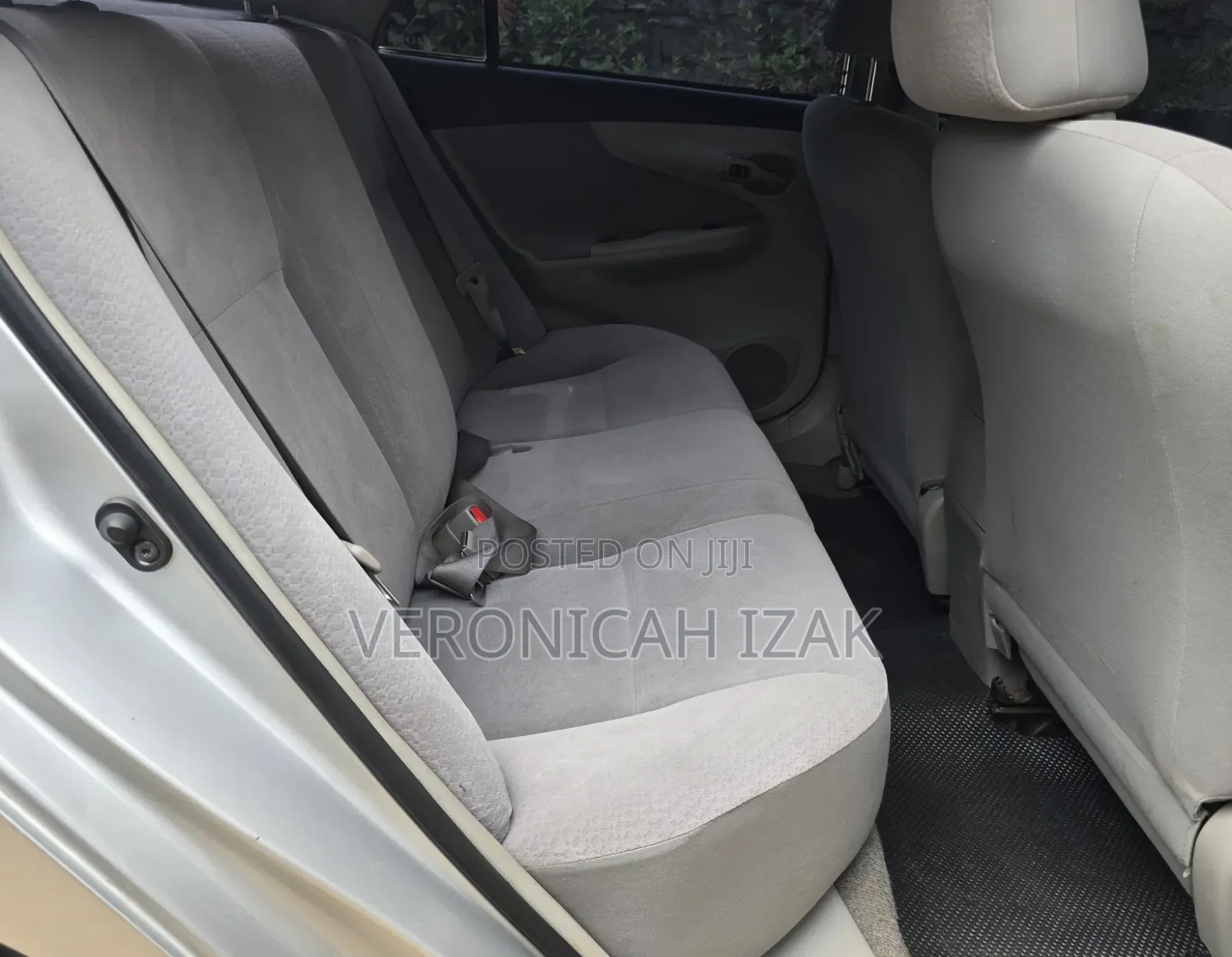 Toyota Axio 2011 Silver