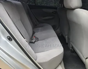 Toyota Axio 2011 Silver