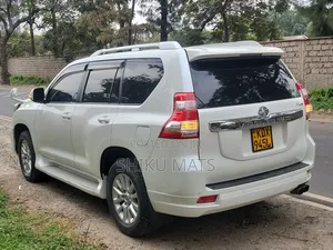 Toyota Land Cruiser Prado 2015 White