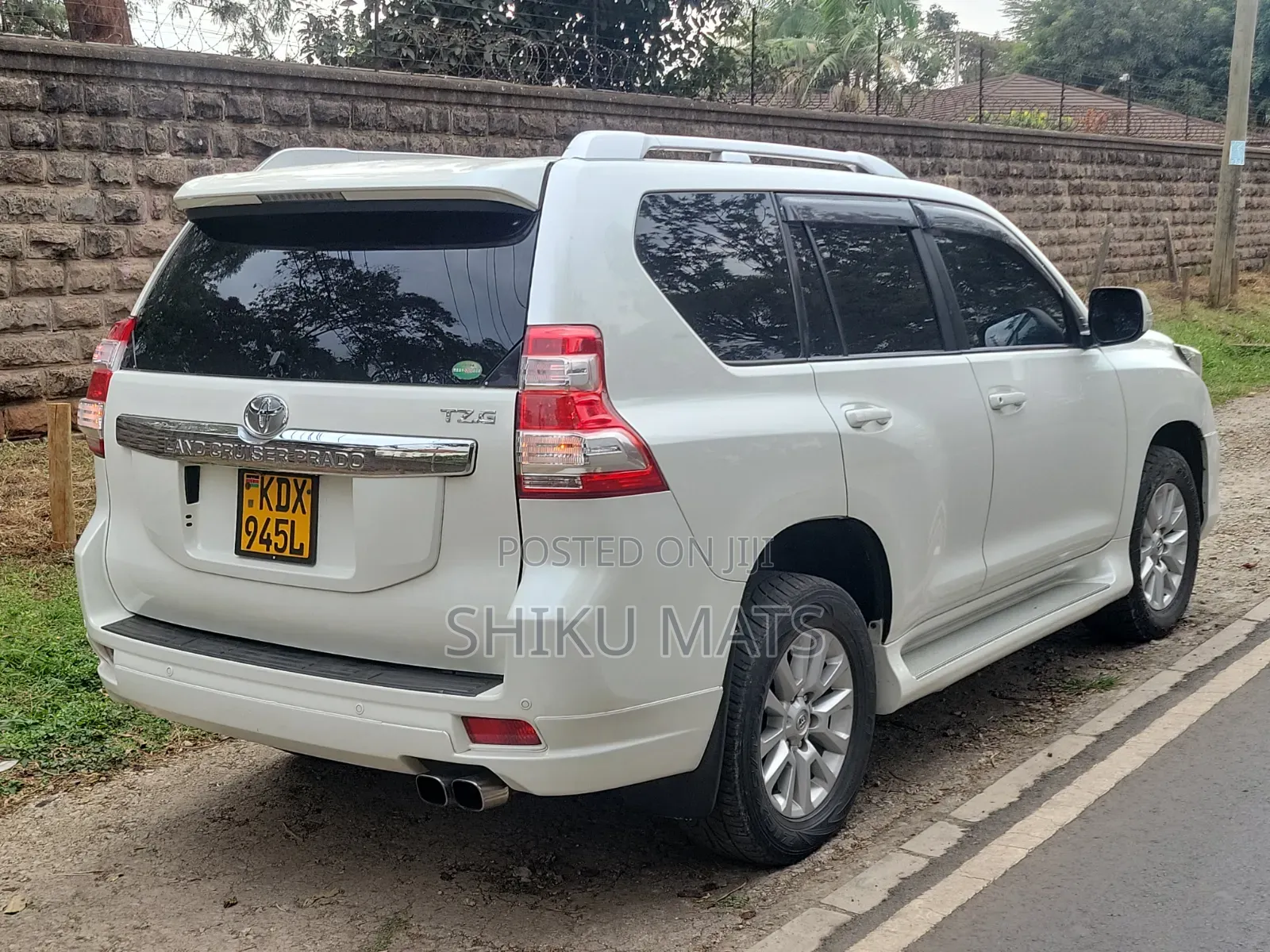 Toyota Land Cruiser Prado 2015 White