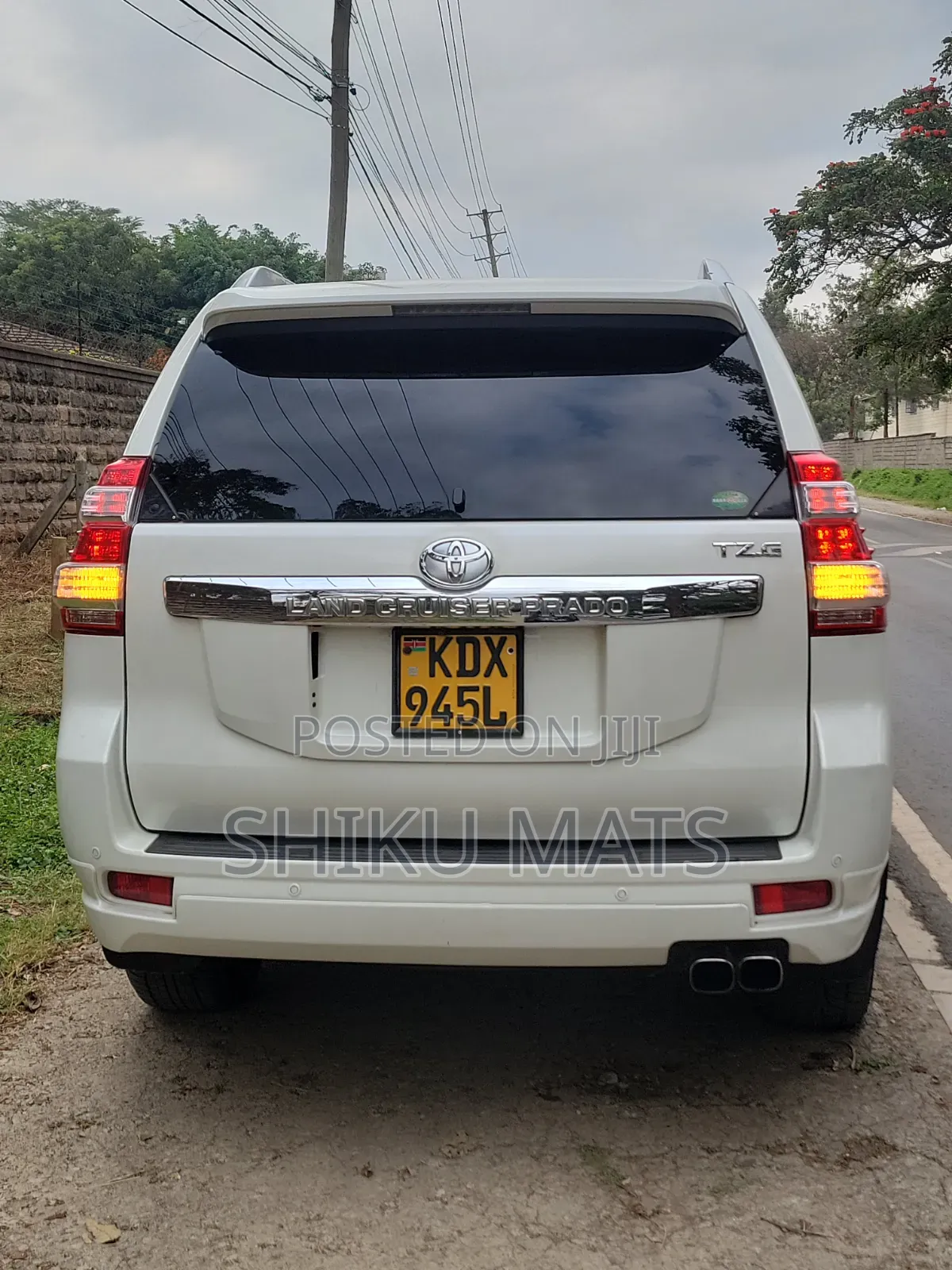 Toyota Land Cruiser Prado 2015 White