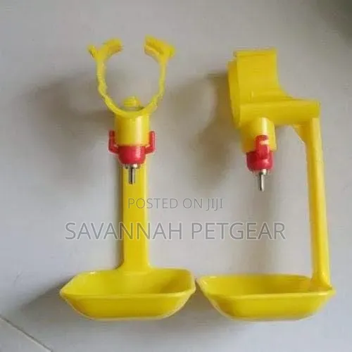 Automatic Chicken Nipple Drinking Systems for Clean Water Curb Waste