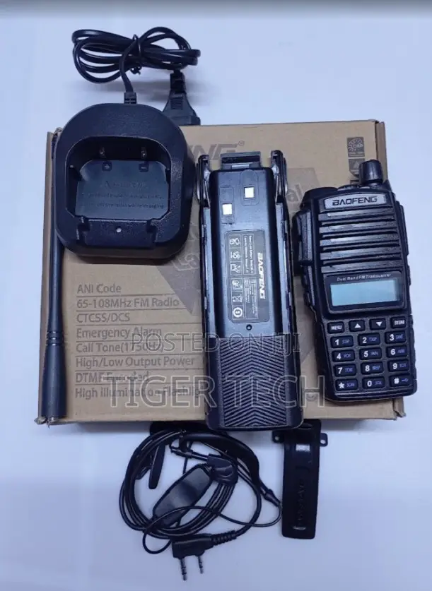Analog Handheld Amateur Radio Baofeng Uv-82 With Extended Battery 8w