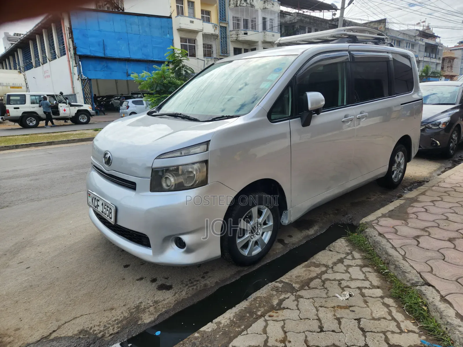 Toyota Voxy 2008 Silver