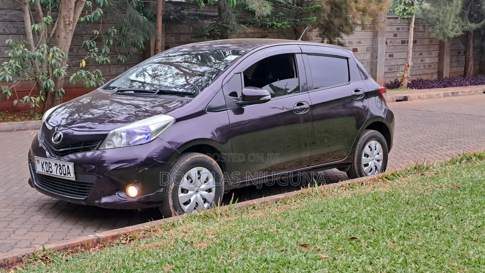 Toyota Vitz 2013 Purple