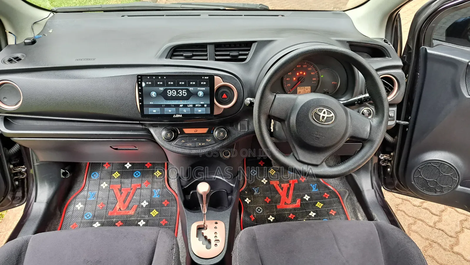 Toyota Vitz 2013 Purple