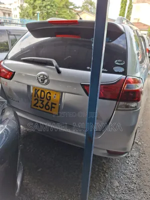 Toyota Corolla Fielder 2015 Silver