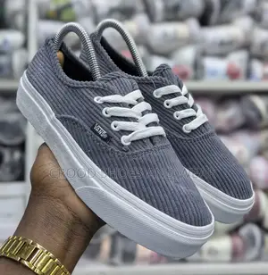 Vans Off the Road Casual Wear